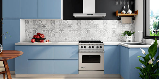 keuken met tegels tegen spatwand
