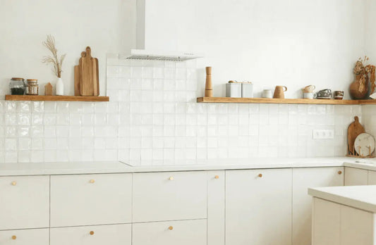 Wandtegels plaatsen met kruisjes - Nivello